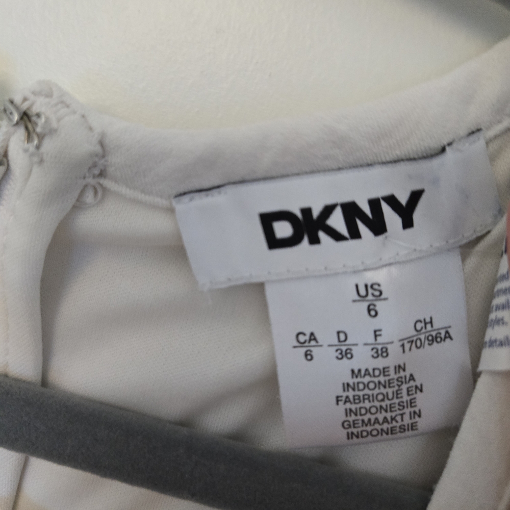 DKNY Tiered Black and White Sleeveless Dress - Picture 8 of 9